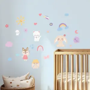 Summer animals wall stickers in a kids' room