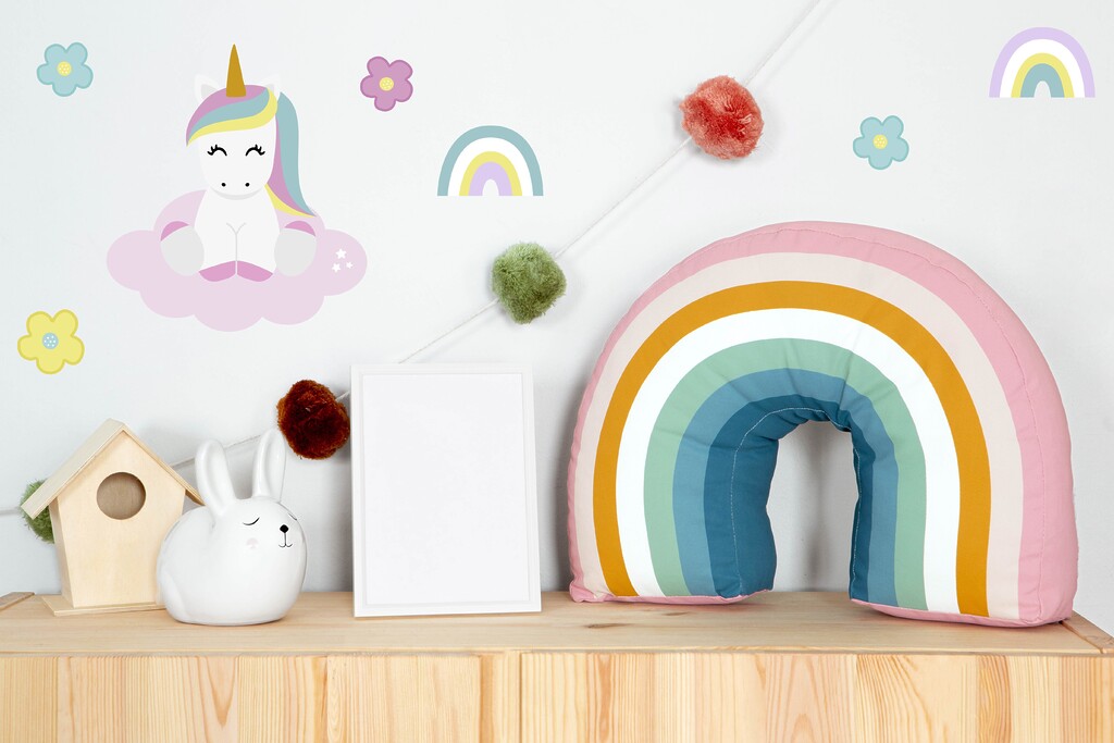 Wall stickers featuring astronaut and space motives