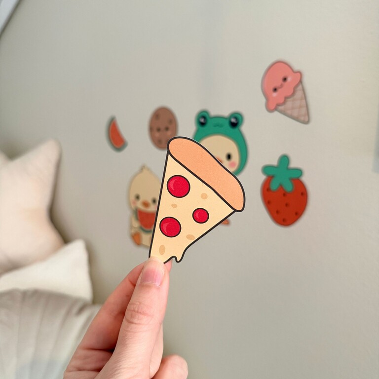 Pizza decoration from the wall sticker set "ducky duckling"